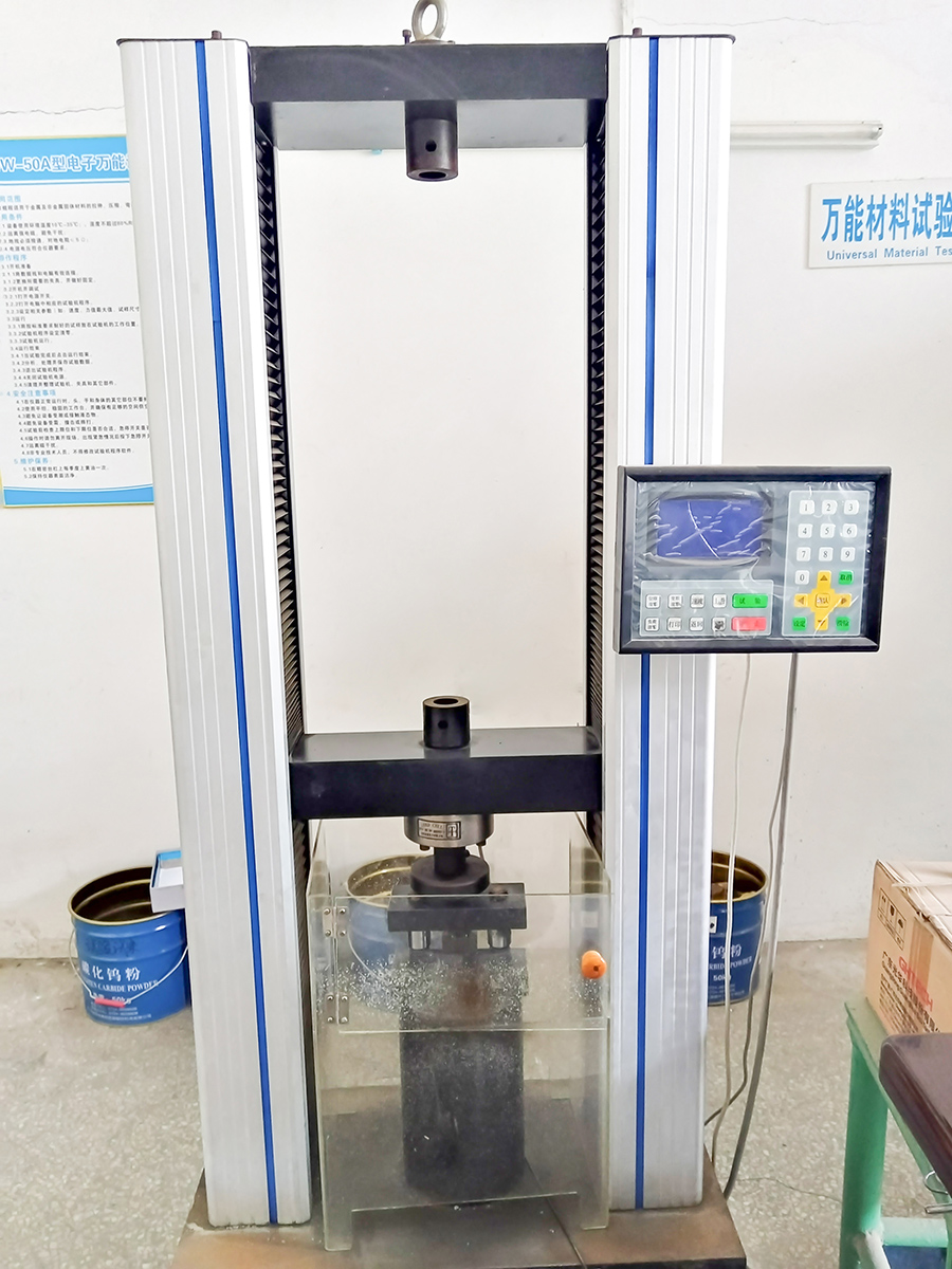 Universal-Material-Tester